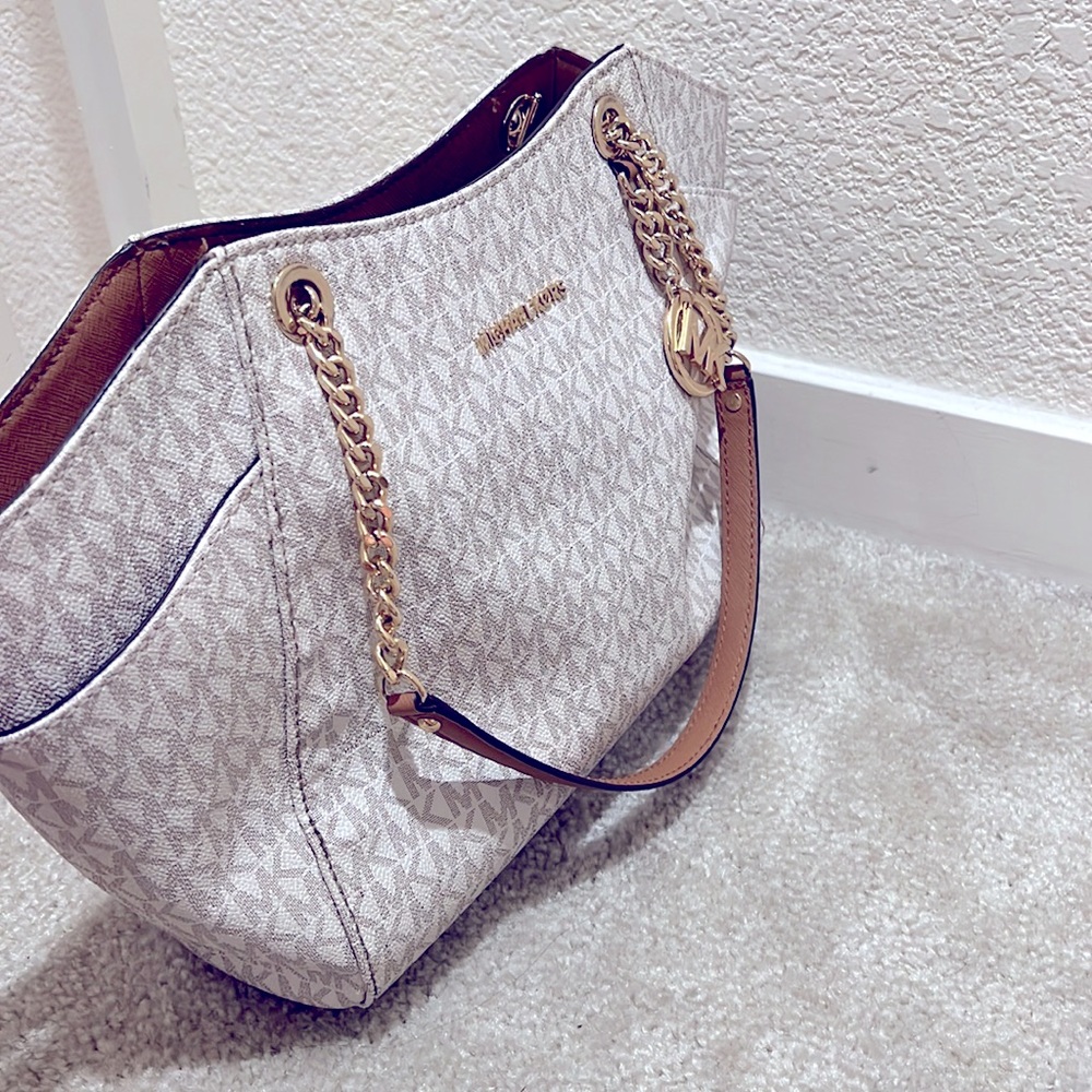 Handbag - Picture 4 of 5